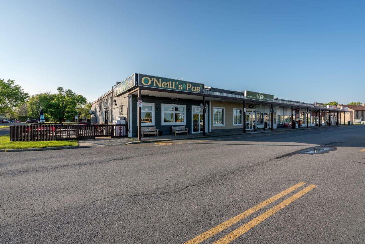 Long Sault Motel エクステリア 写真