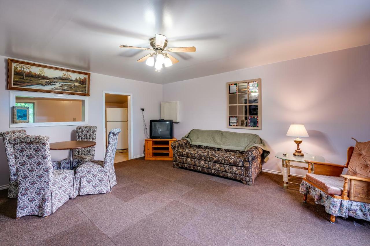 Long Sault Motel エクステリア 写真